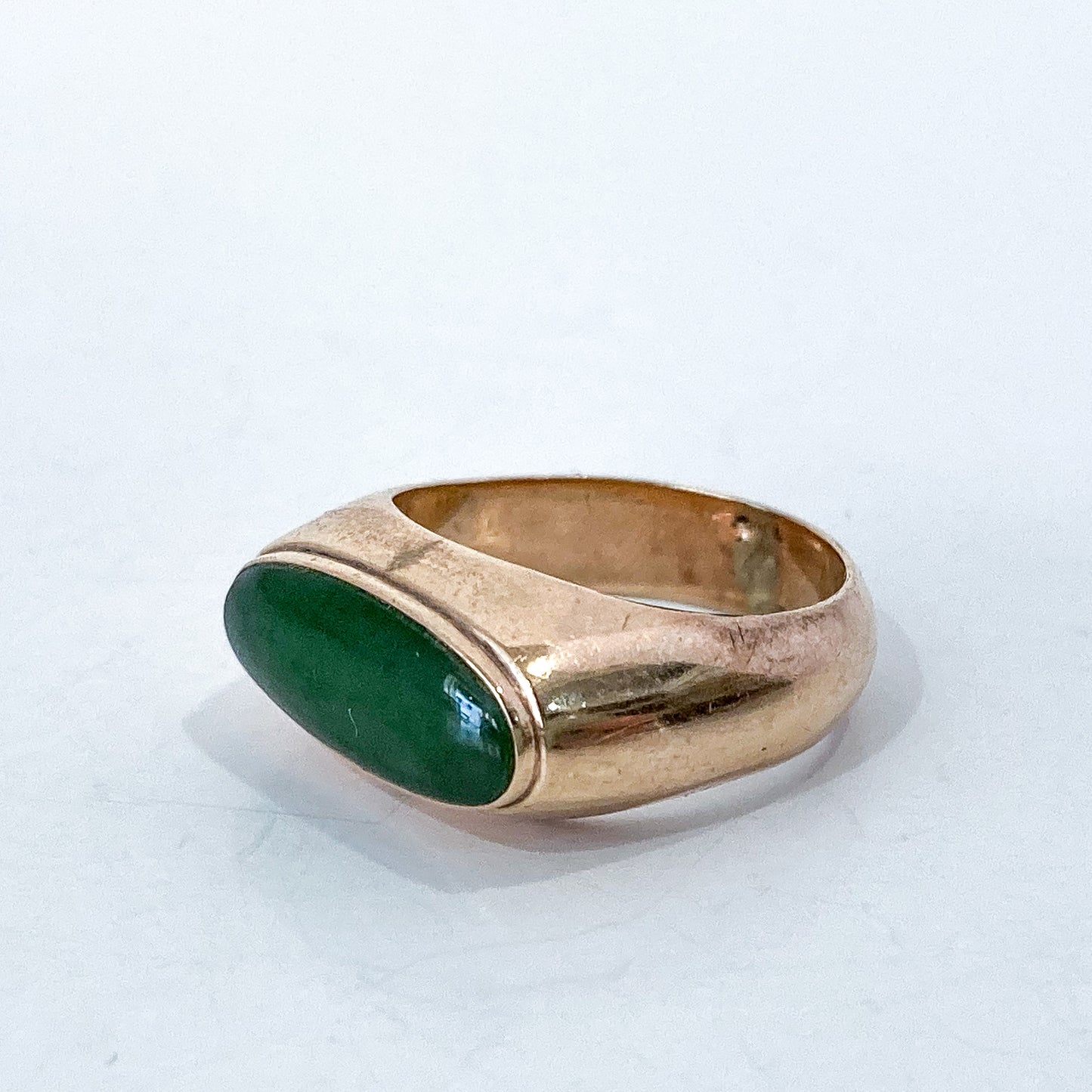 Vintage 14K Yellow Gold Oval Green Jade MCM Mod Ring Side 2