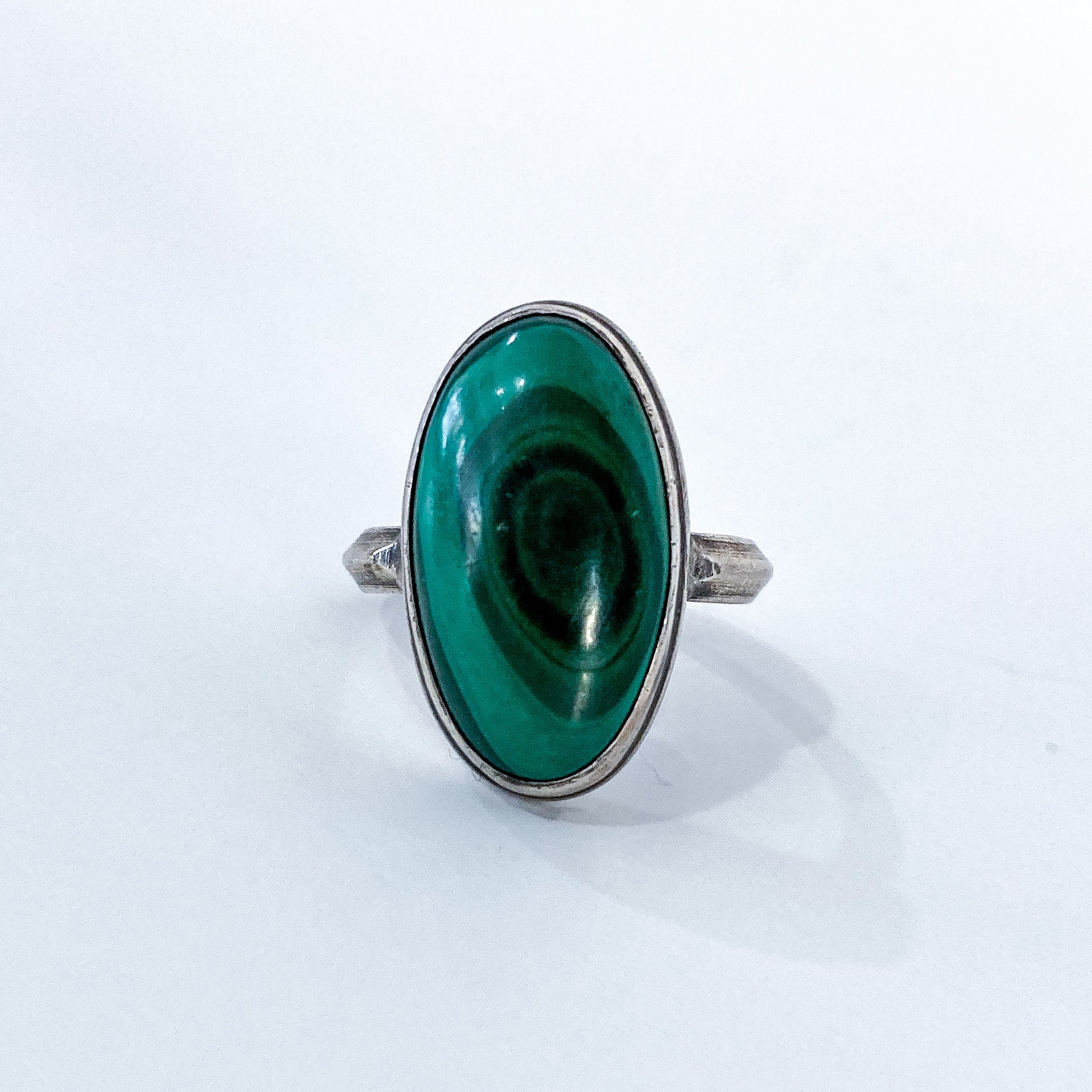 Vintage Domed Oval Swirling Rich Green Malachite Sterling Silver Ring Front