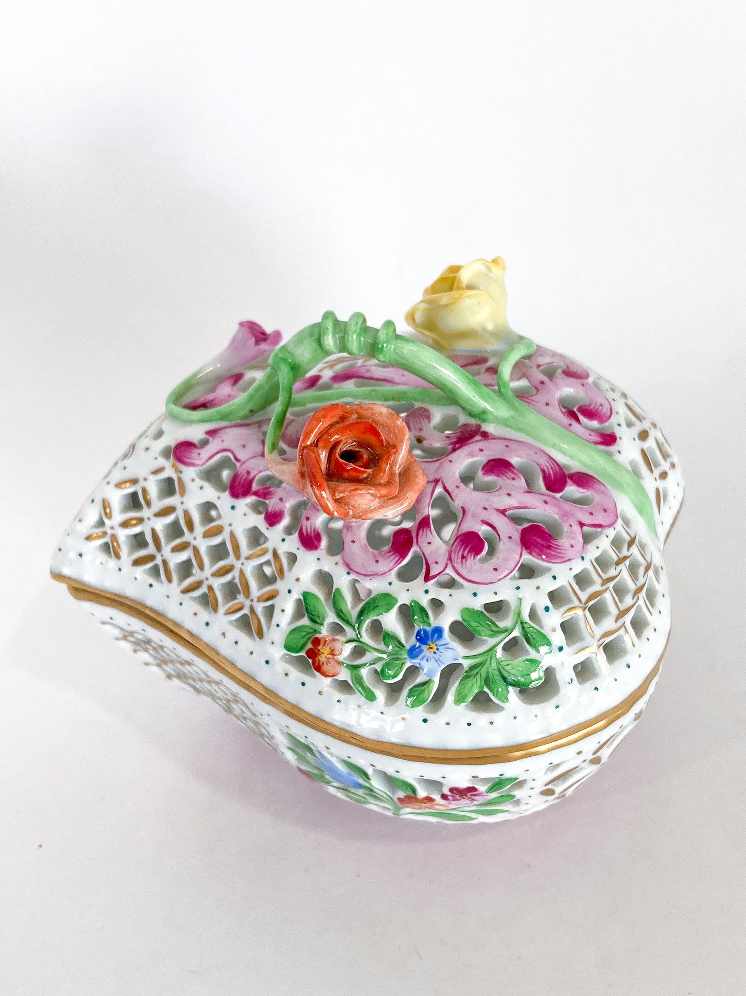 Herend Hand Painted Floral Lattice Reticulated Porcelain Rose Heart Box