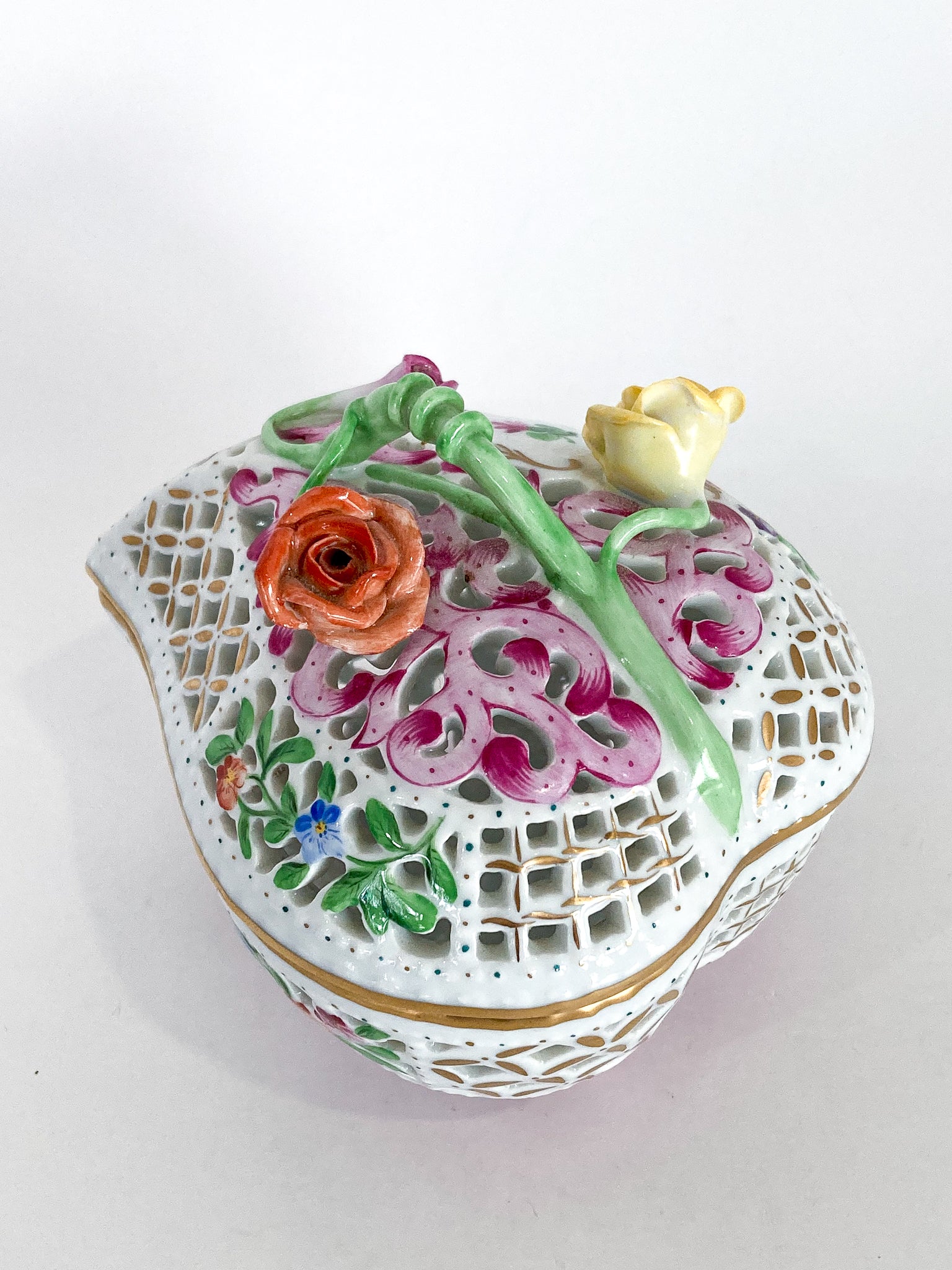 Herend Hand Painted Floral Lattice Reticulated Porcelain Rose Heart Box