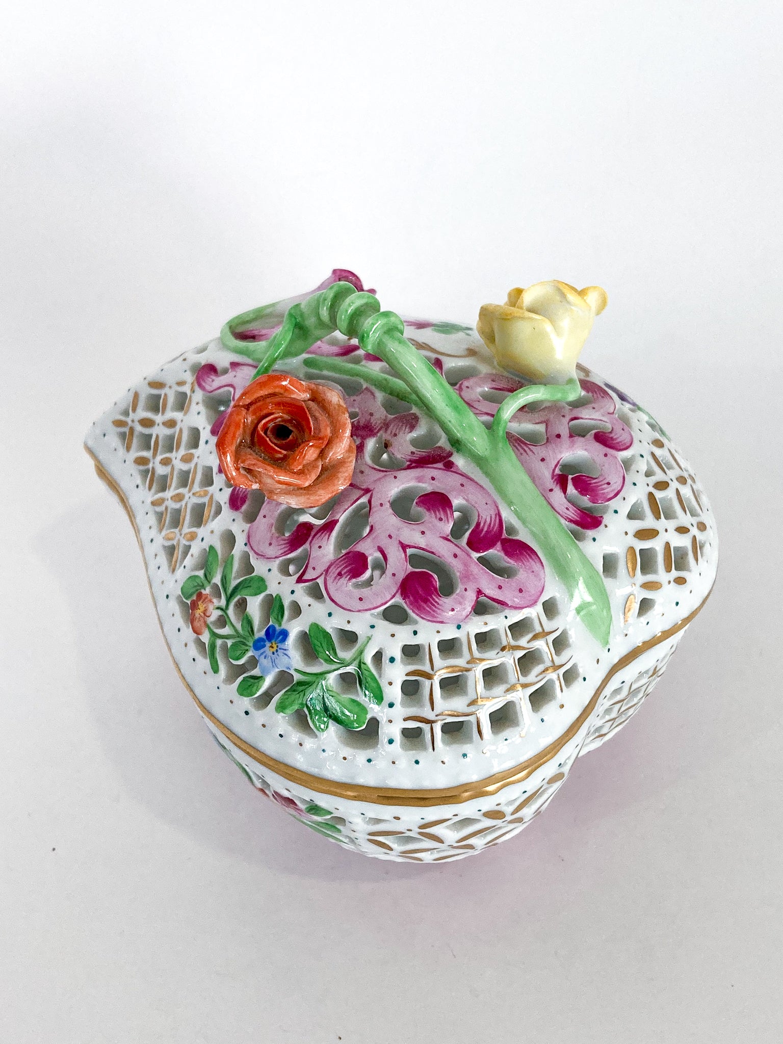Herend Hand Painted Floral Lattice Reticulated Porcelain Rose Heart Box