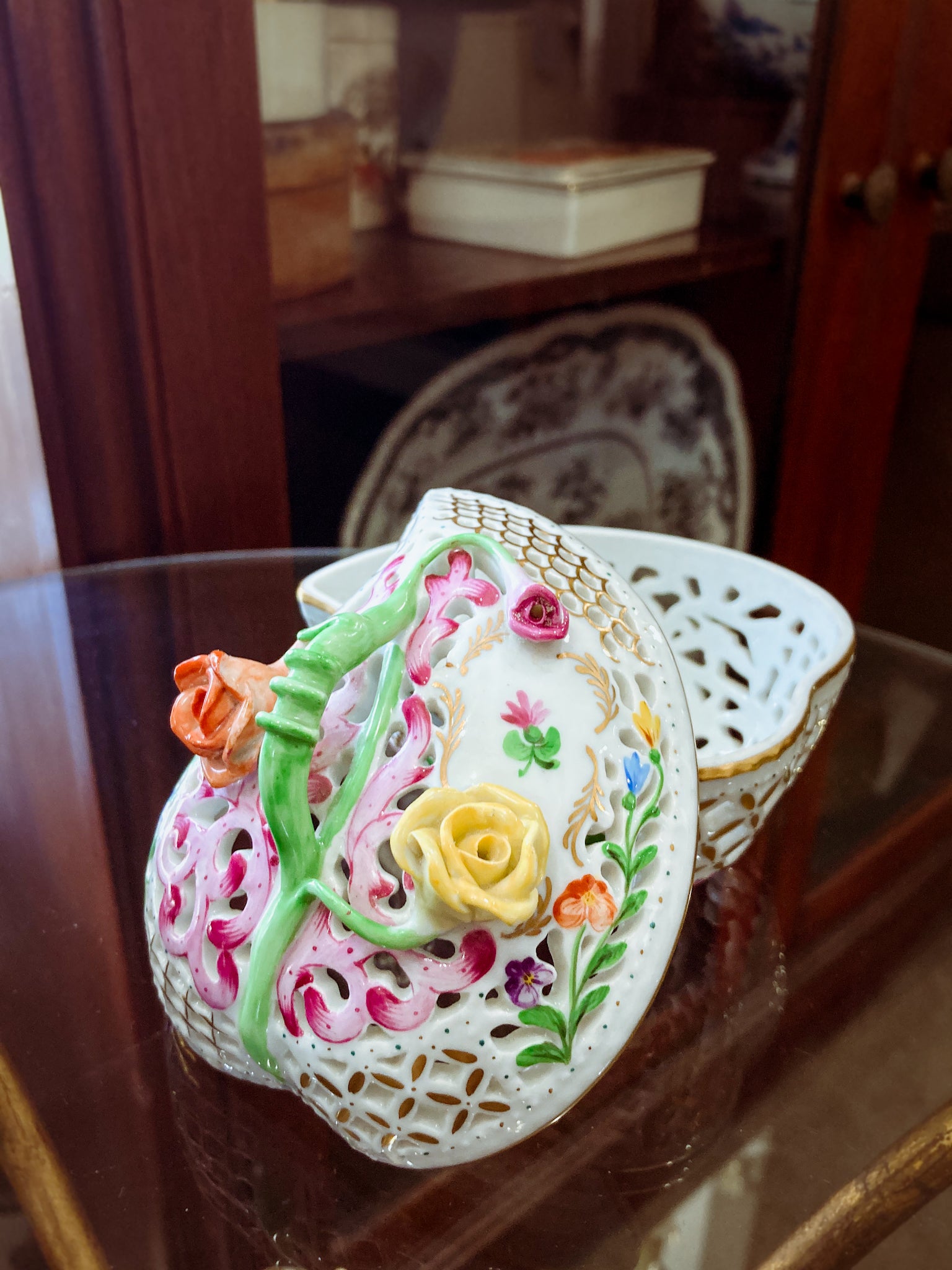 Herend Hand Painted Floral Lattice Reticulated Porcelain Rose Heart Box