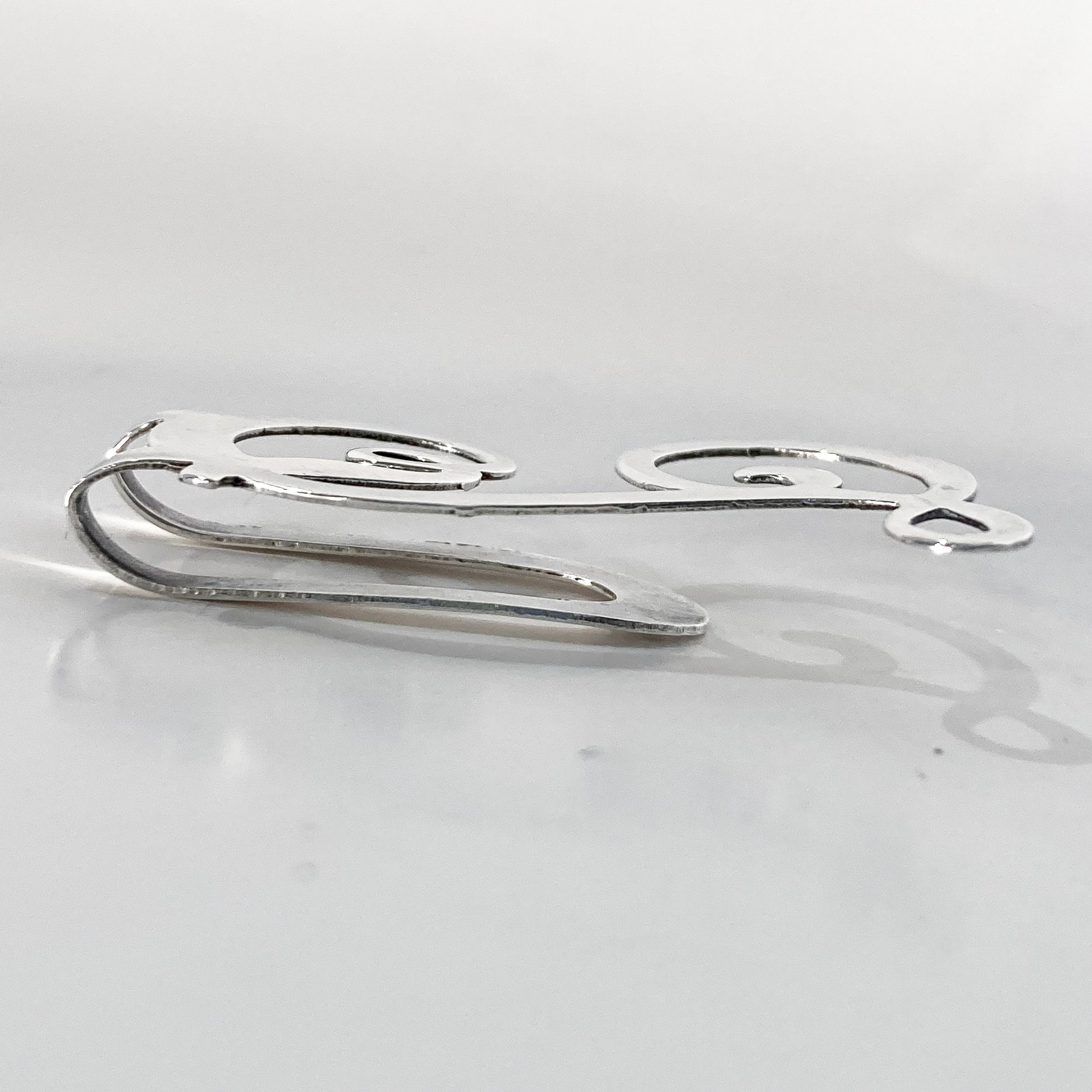 Vintage Sterling Silver Filigree Cursive Letter Napkin Money Paper Clip