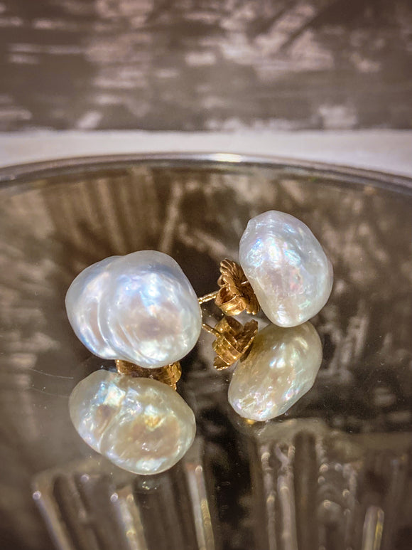 Vintage 14K Yellow Gold Large Silvery Blue Keshi Pearl Post Earrings 